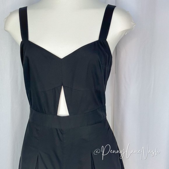 Express Sleeveless Cutout Romper Black - Picture 2 of 10